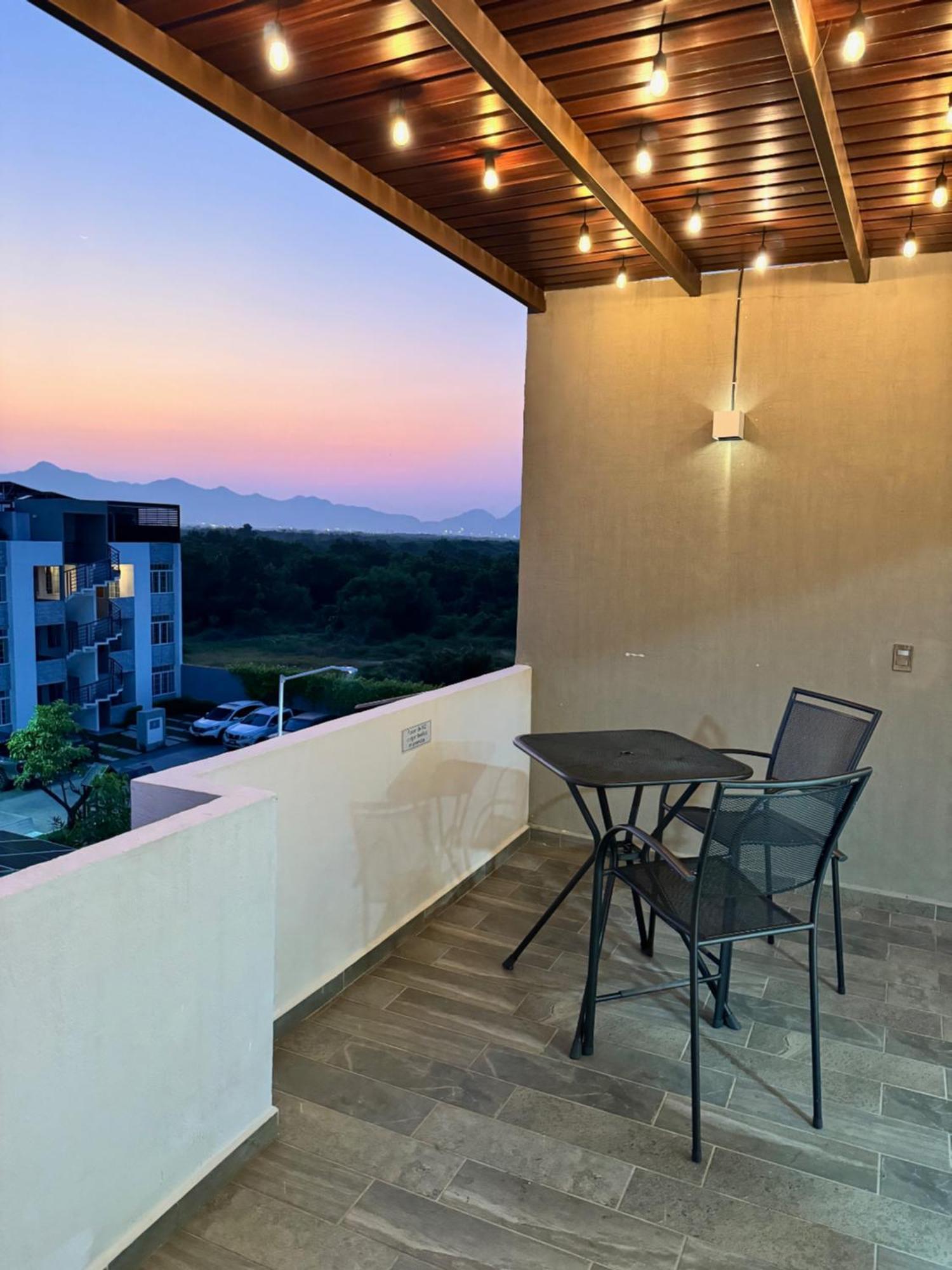 Penthouse Manzanillo Exclusivo Con Alberca Apartment Exterior foto